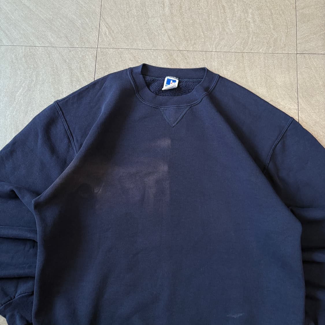 90년대 미국 생산 러셀 블랭크 썬 페이딩 네이비 스웻셔츠  상품이미지3