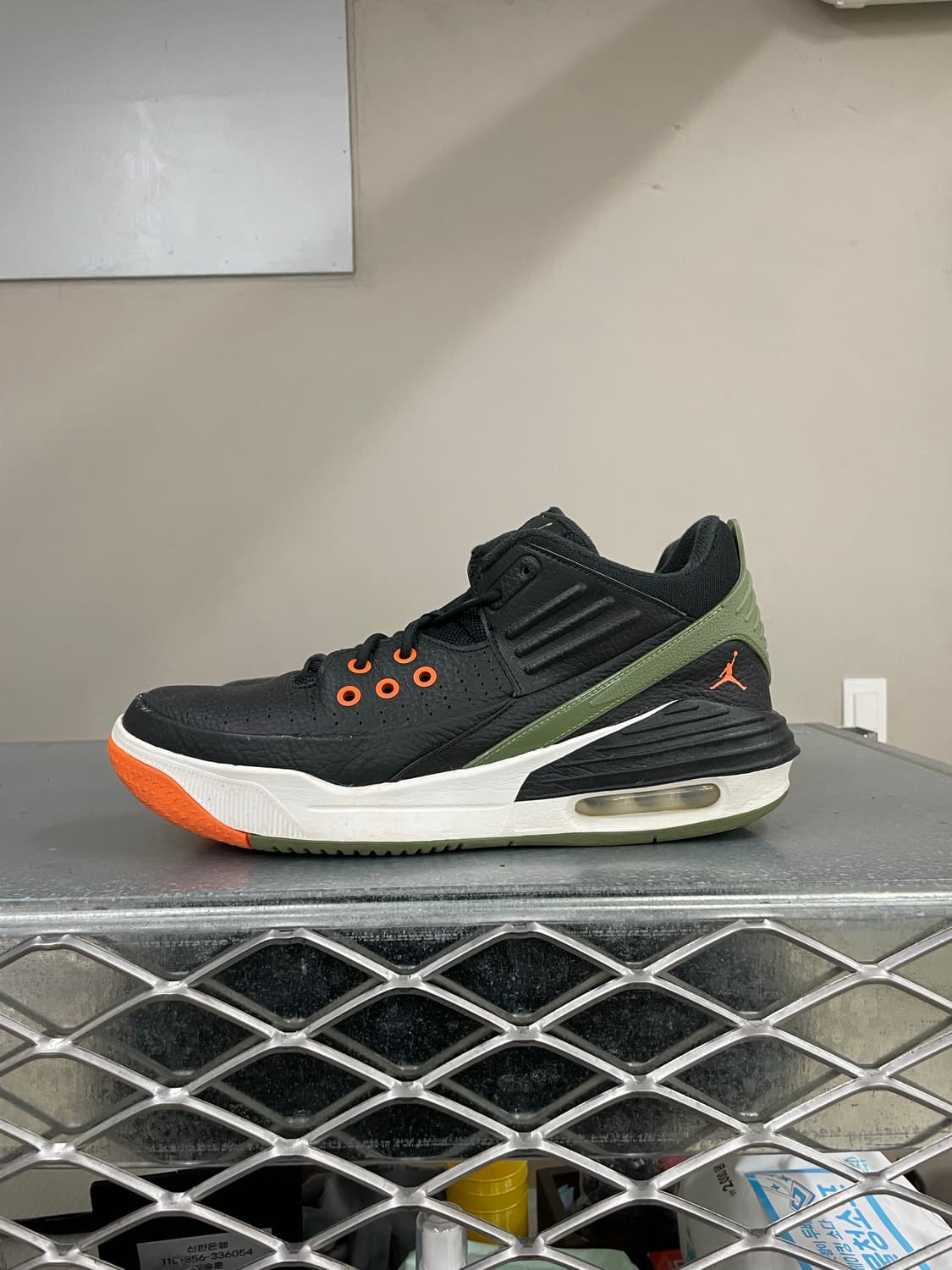 나이키 조던 맥스 아우라 5 블랙 스카이 J 280 상품이미지1