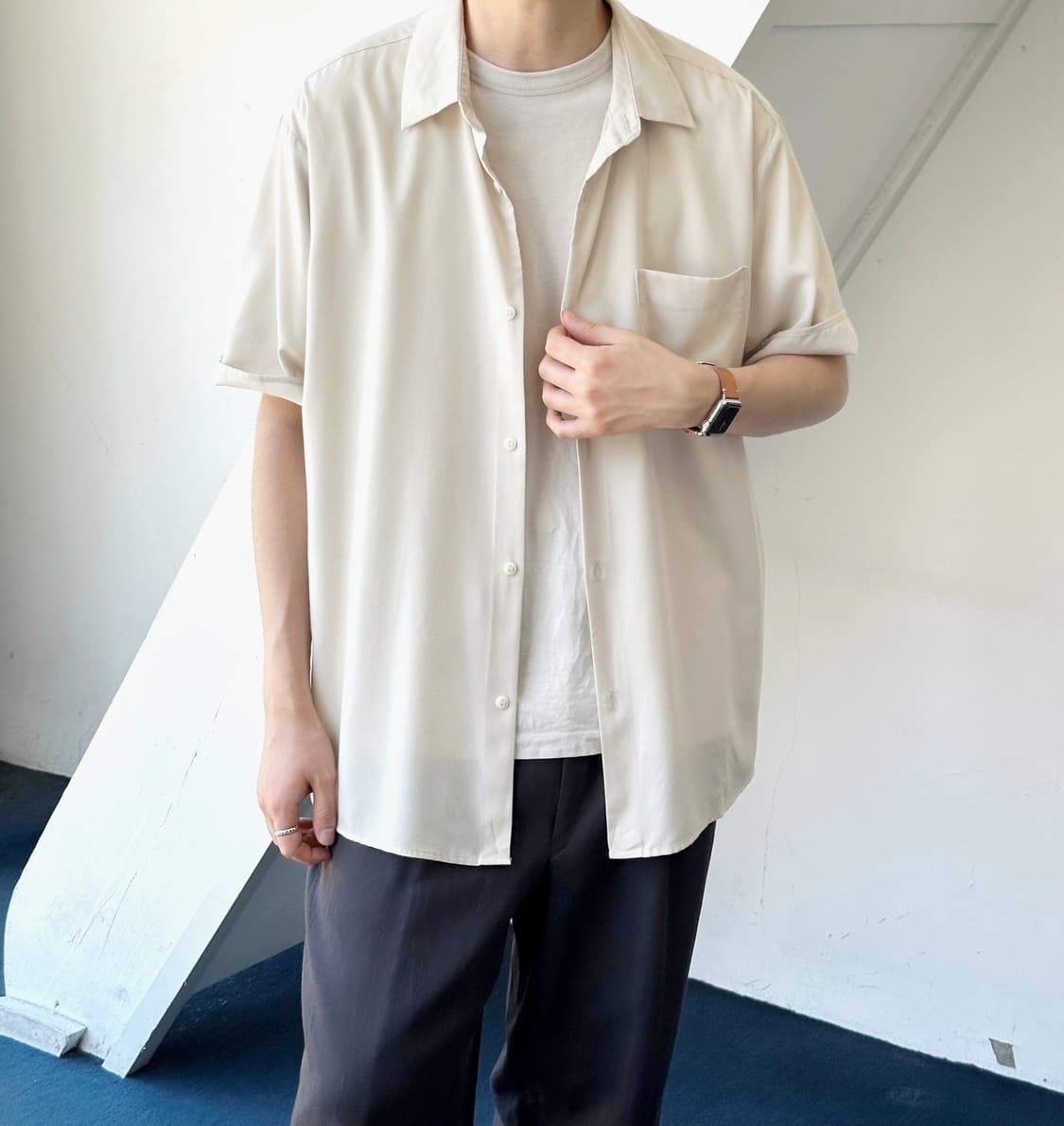 Silky touch fabric loose H/S shirt 상품이미지9