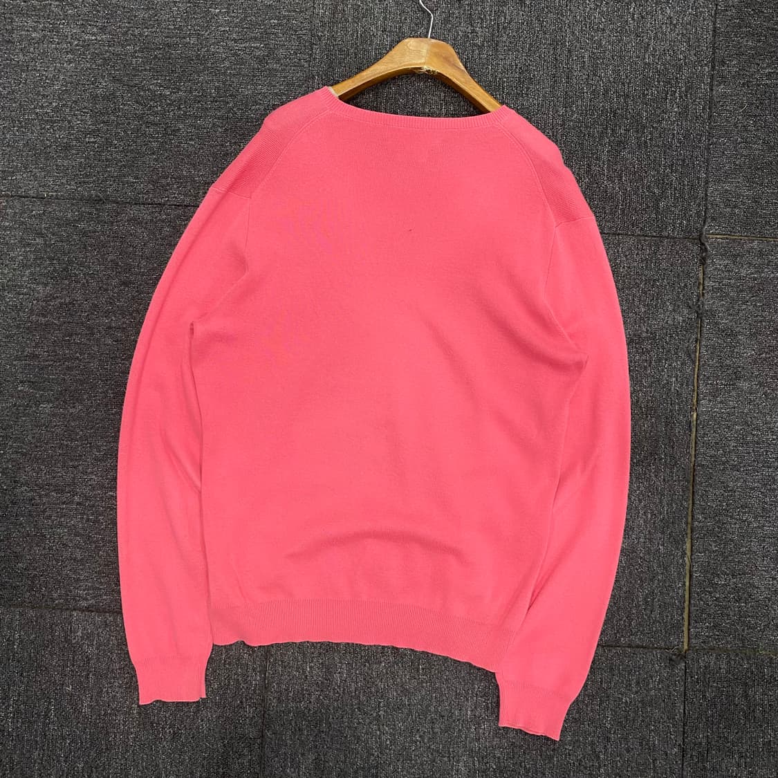 폴로 브이넥 니트 상품이미지2