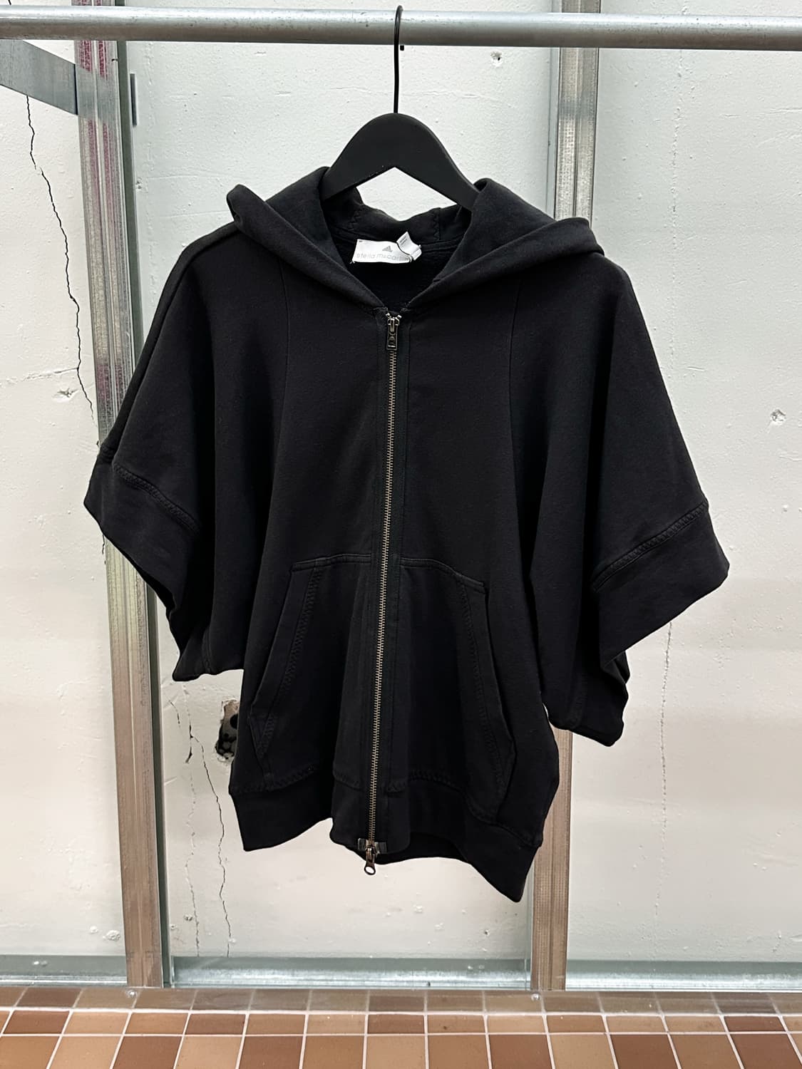 adidas stella mccartney loose short hood 상품이미지1