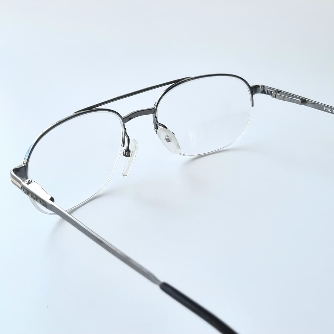 데드스탁 레트로와 모던함이 섞인 투브릿지 반무테 안경 485 상품이미지4