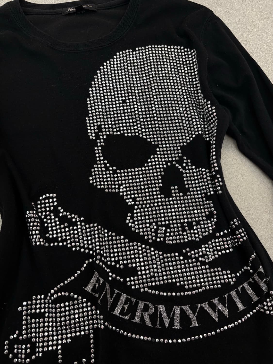 스컬 큐빅 프린팅 롱슬리브 상품이미지2