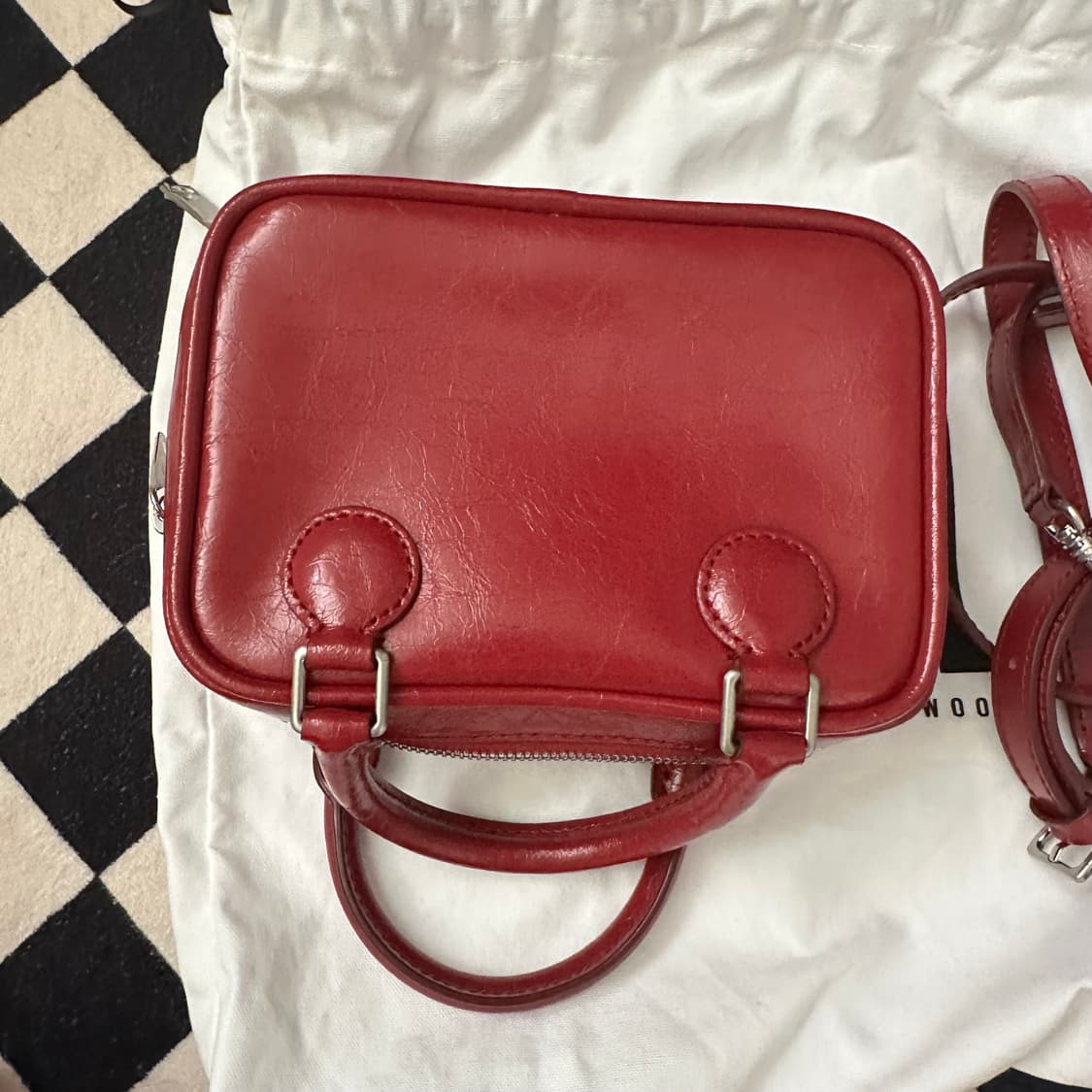 마지셔우드 파이핑 미니 토트/크로스백 크링클 칠 레드 상품이미지6