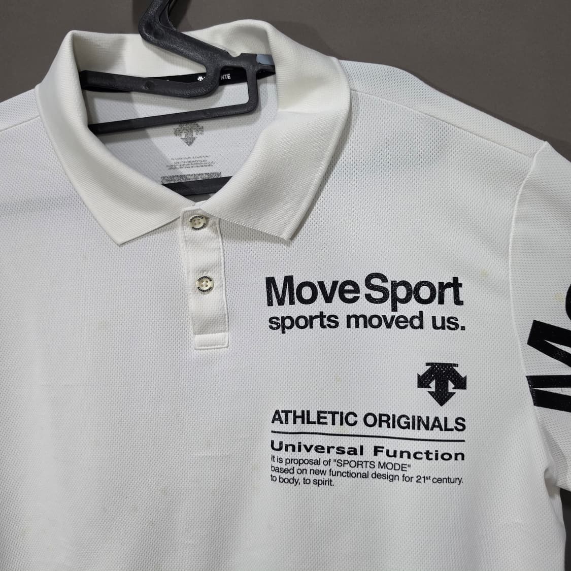 데상트 Move Sport 화이트 폴로티셔츠 상품이미지2
