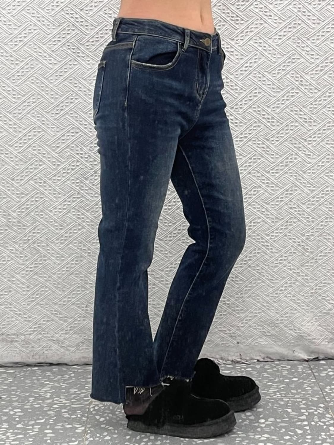 아크네스튜디오 그런지룩 컷팅 스판 데님팬츠 30인치 C07632 상품이미지2