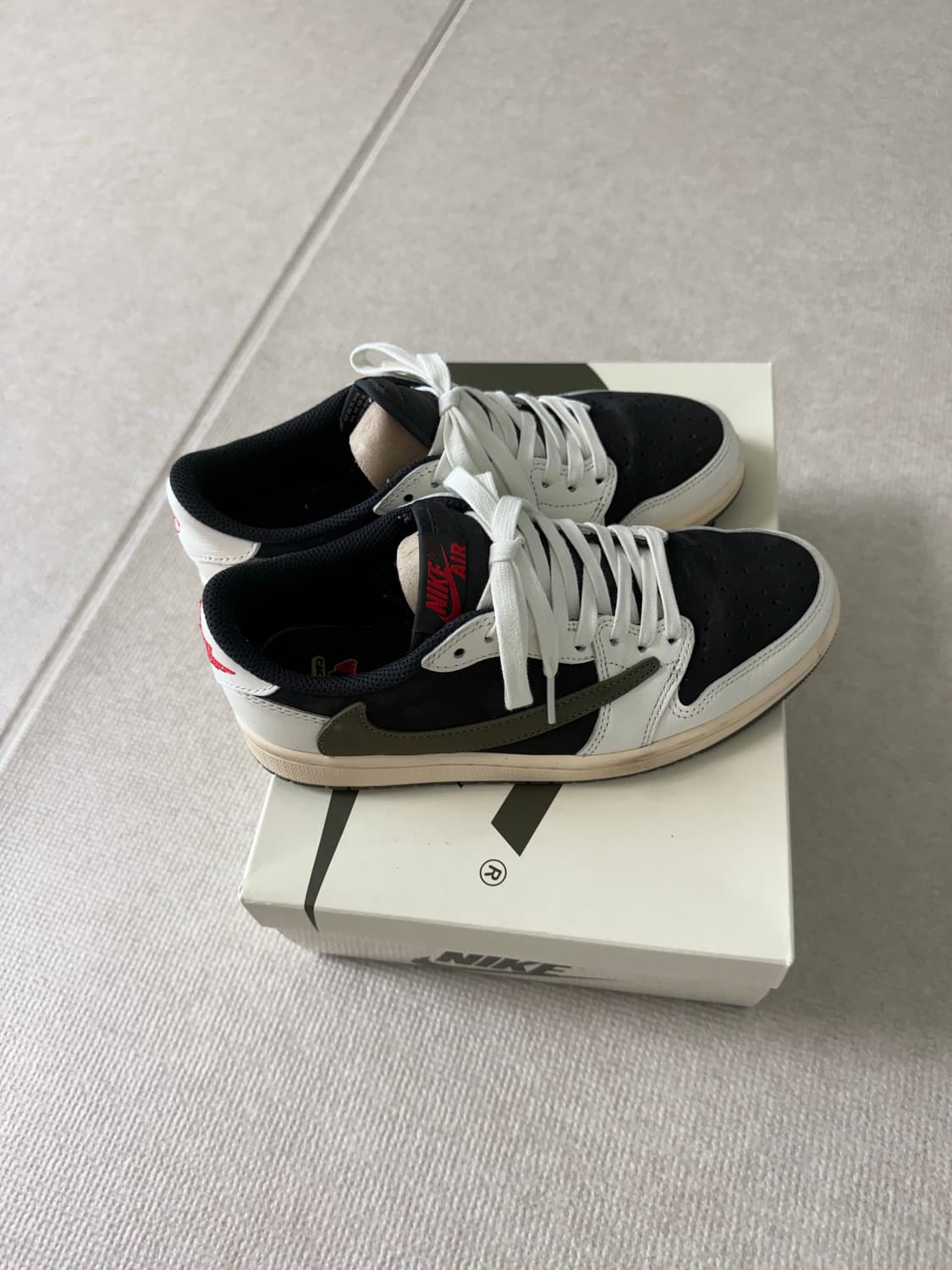 나이키 트래비스 스캇 OG 로우 올리브 상품이미지8