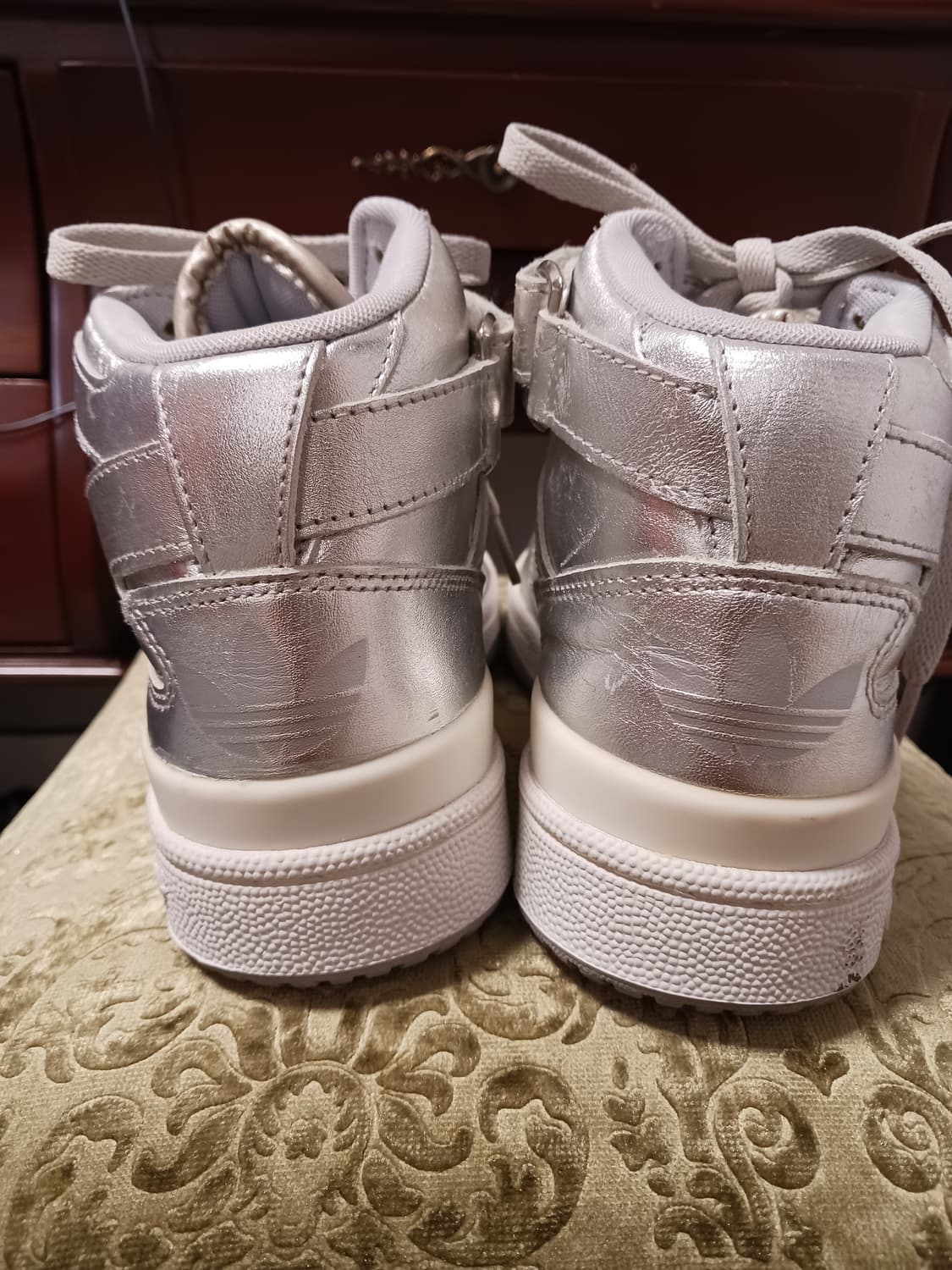 아디다스 포럼미드 25주년 실버스니커즈 상품이미지3