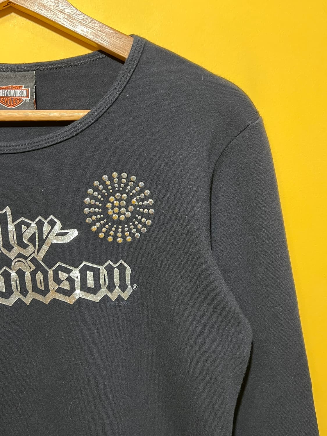 [여성L] 할리데이비슨 크롭 롱슬리브 메탈릭 스터드 빈티지 맨투맨 상품이미지3