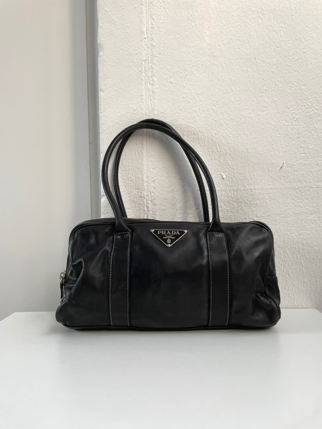 프라다 레더 토트백 상품이미지1