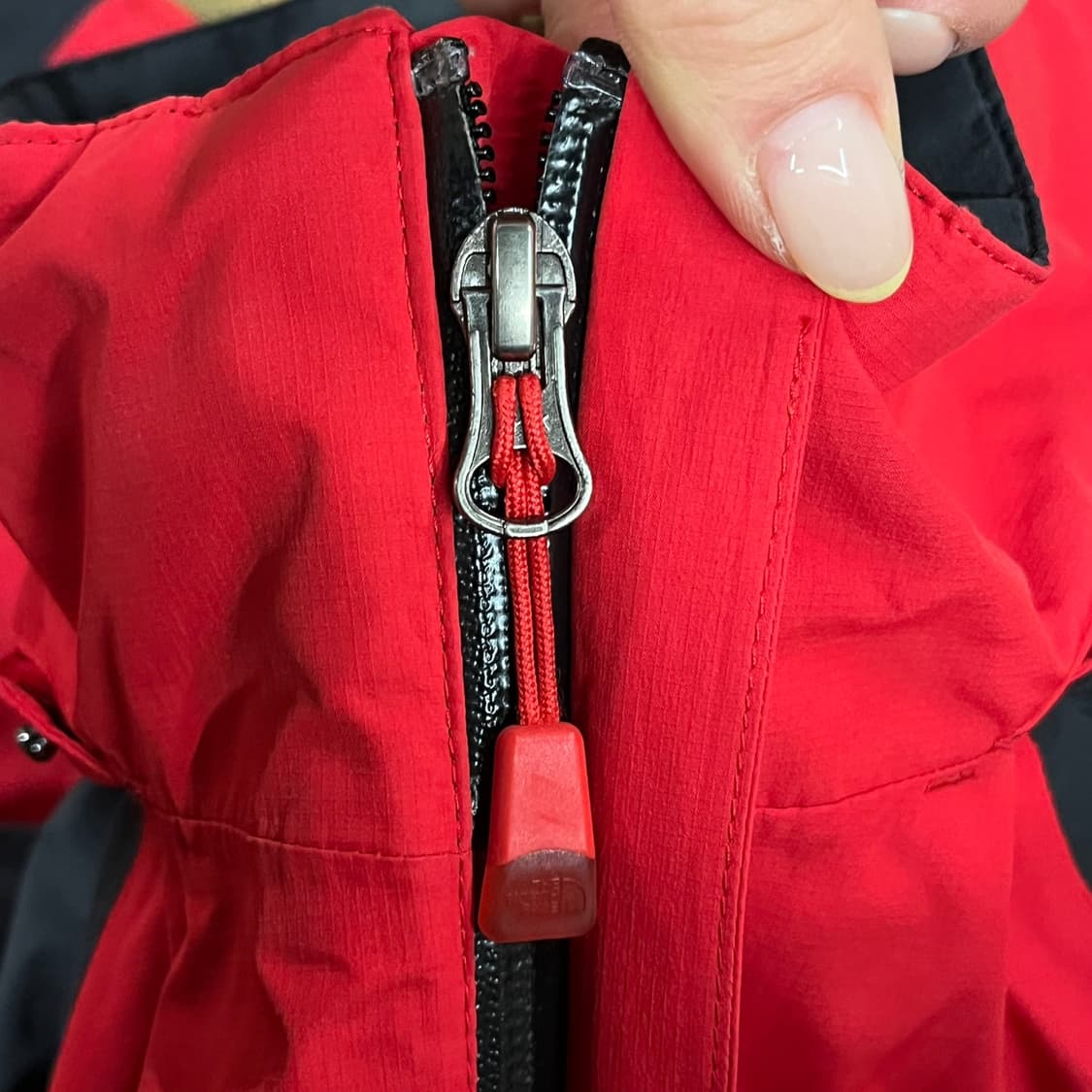 [정품/M] 노스페이스 바람막이 자켓 레드 블랙 b8 상품이미지9