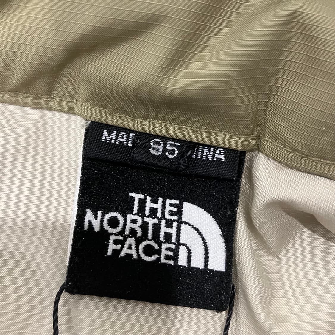 375 노스페이스 바람막이 자켓 상품이미지3