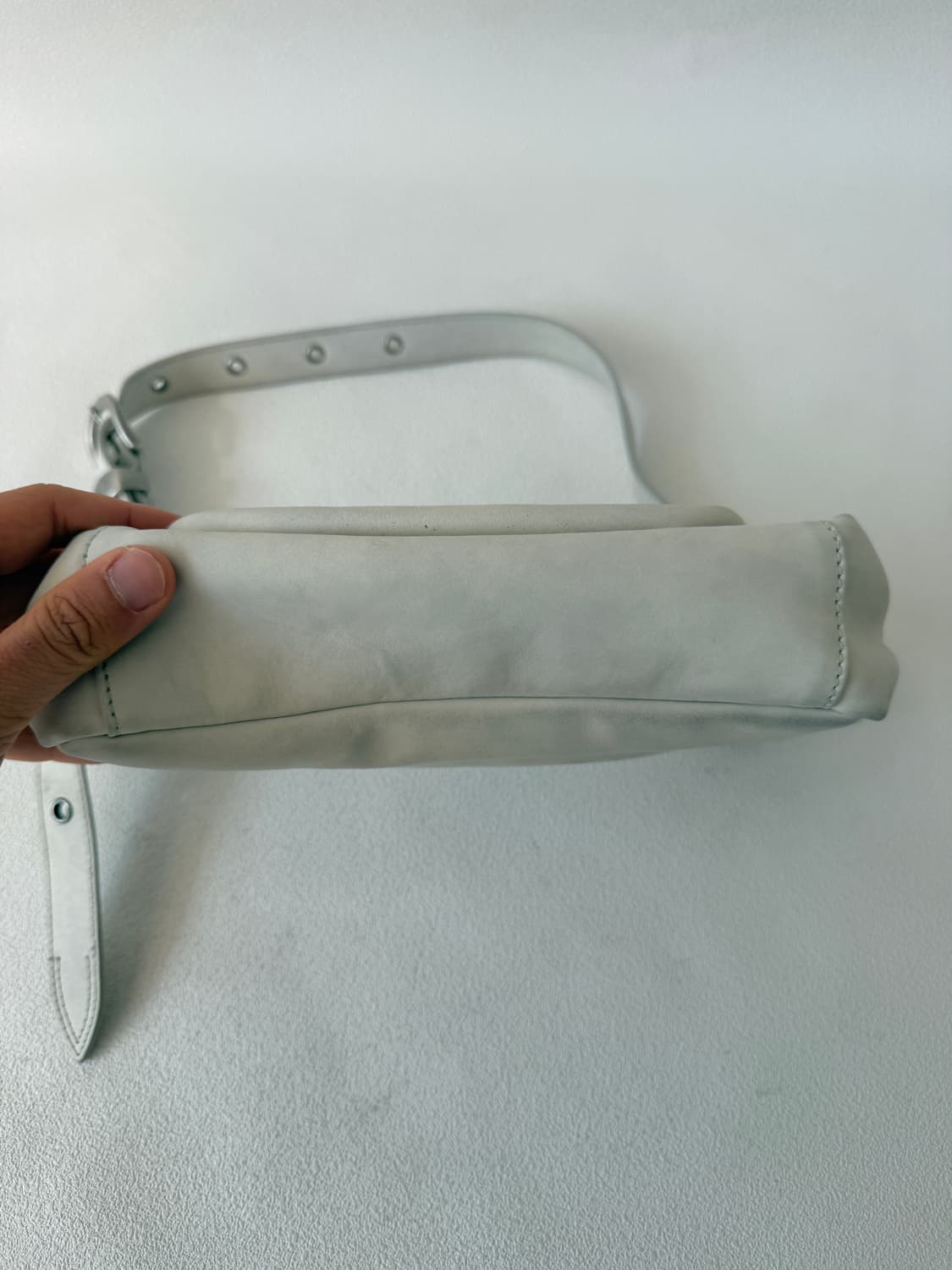 마지셔우드(MARGESHERWOOD) 레더 숄더백 상품이미지7