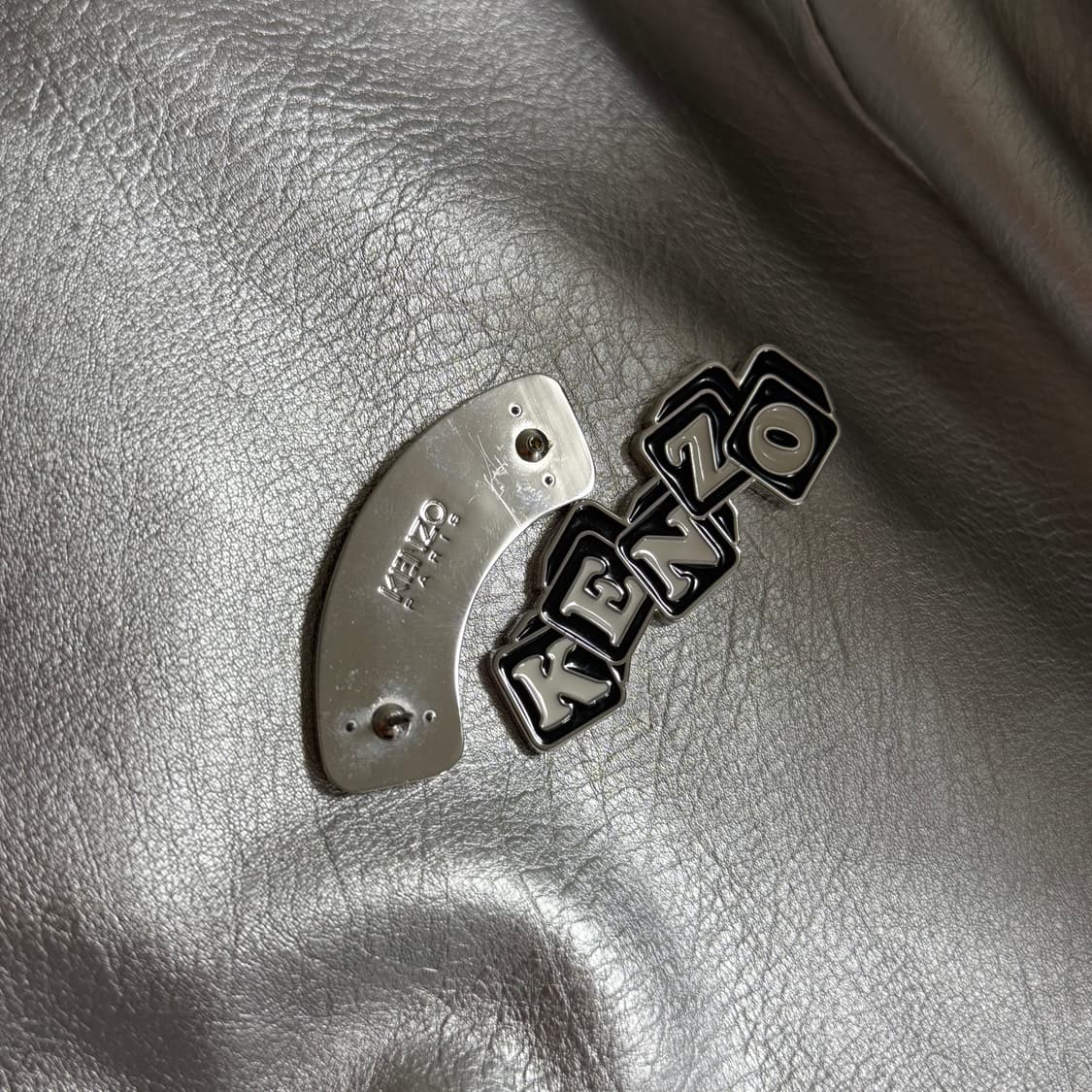 (M) Zara 자라 메탈릭 실버 봄버 자켓 + 겐조 메탈 핀 상품이미지6