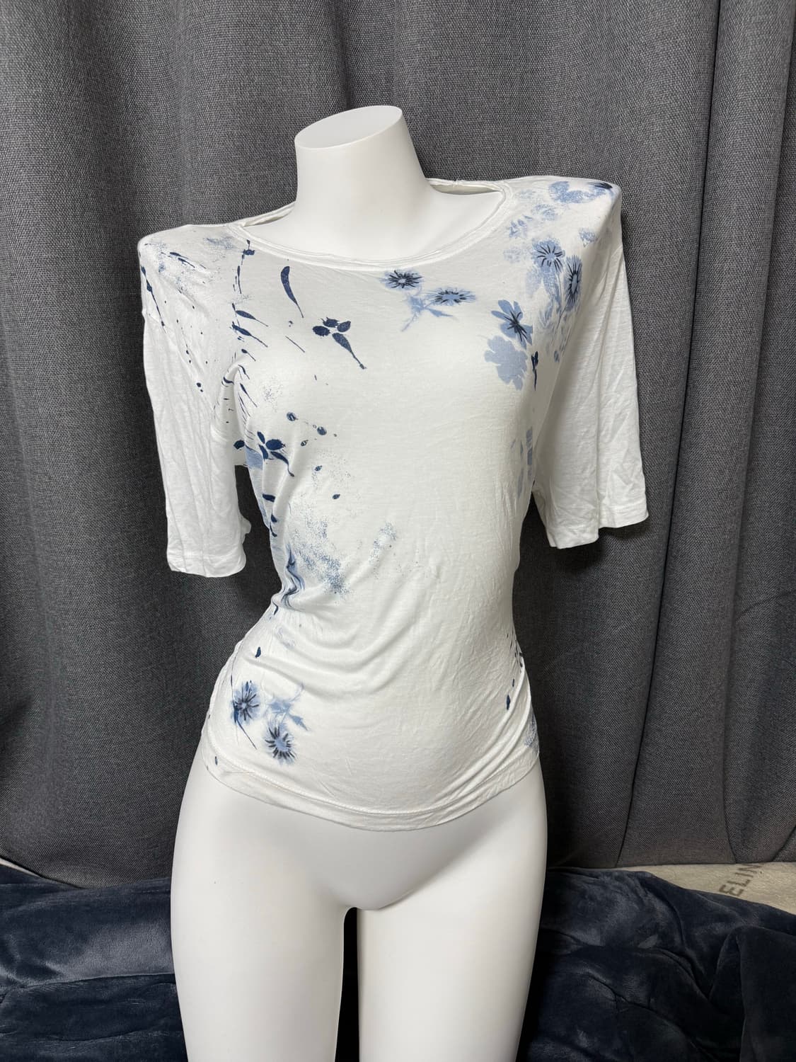 디젤 플로롤 핸드패인팅 컷소우넥 티셔츠 상품이미지1