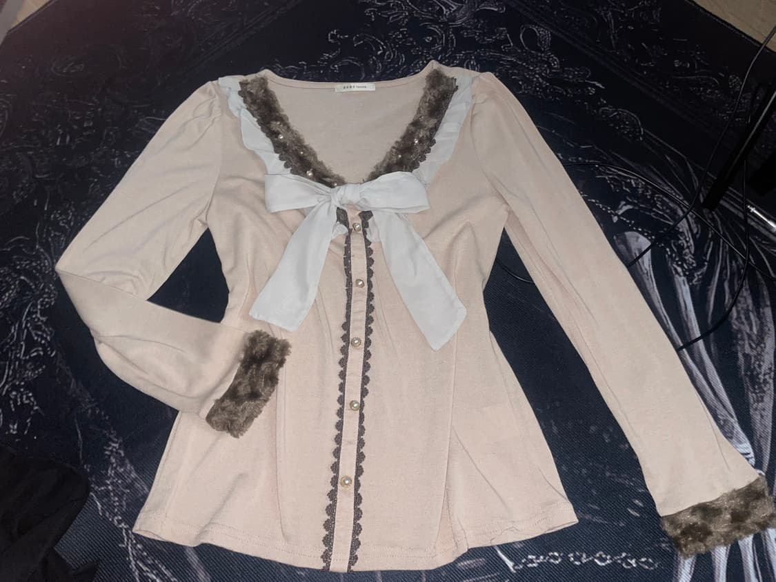 엑시즈팜 히메갸루 퍼리본 큐빅 롱슬리브 상품이미지2