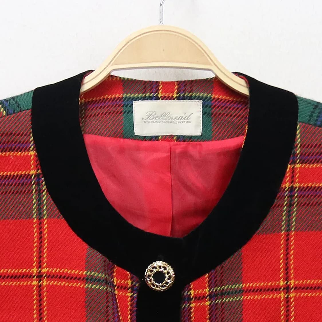 BELLMEA'D 레드 체크 울 크롭 자켓 60405 상품이미지3