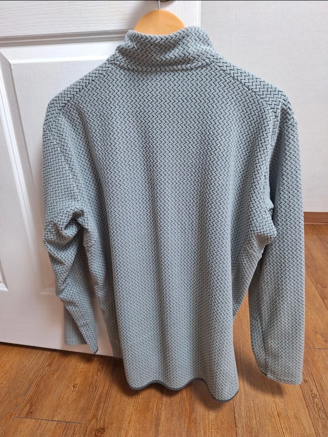 파타고니아 r1에어 집넥 L 상품이미지2