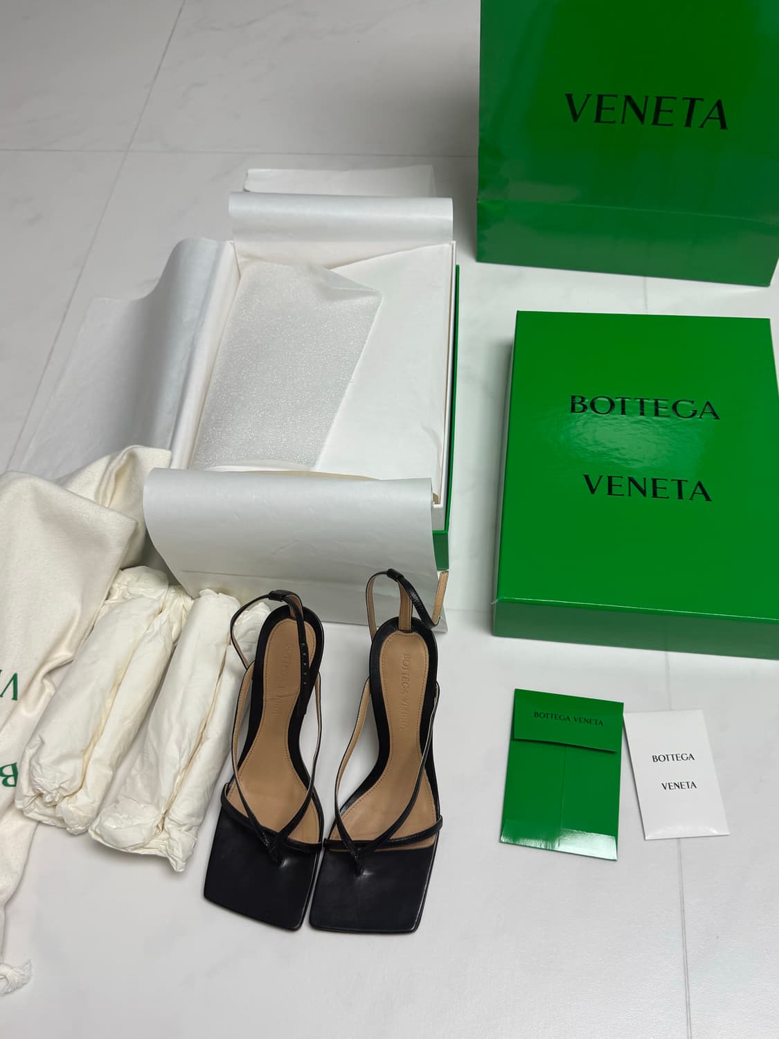 보테가베네타 스트레치 샌들 35사이즈 상품이미지1