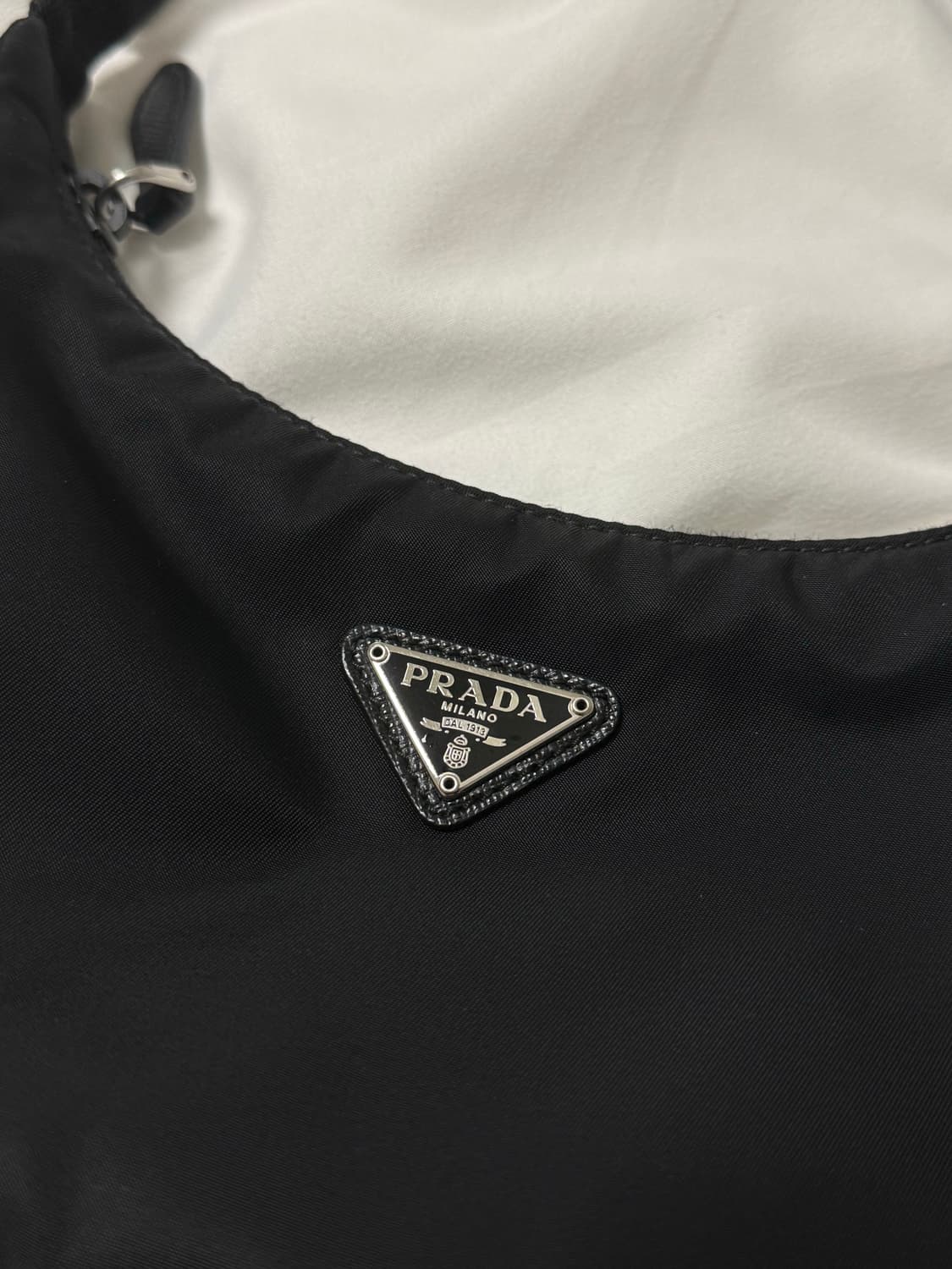 프라다 미니 호보백 나일론 상품이미지3