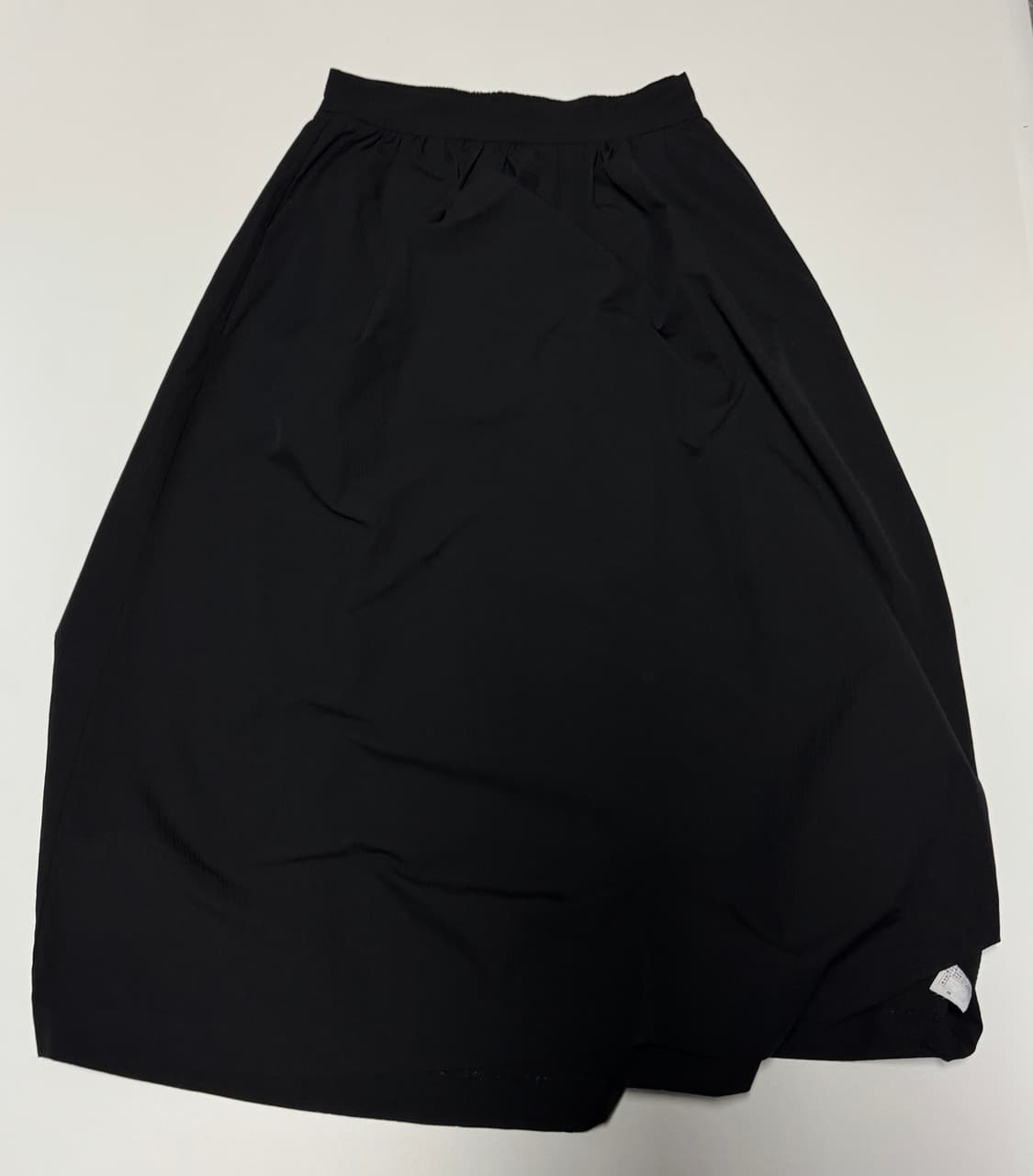 여성 아틀리에 나인 24년도 폴리 바스락 플레어 스커트 상품이미지3