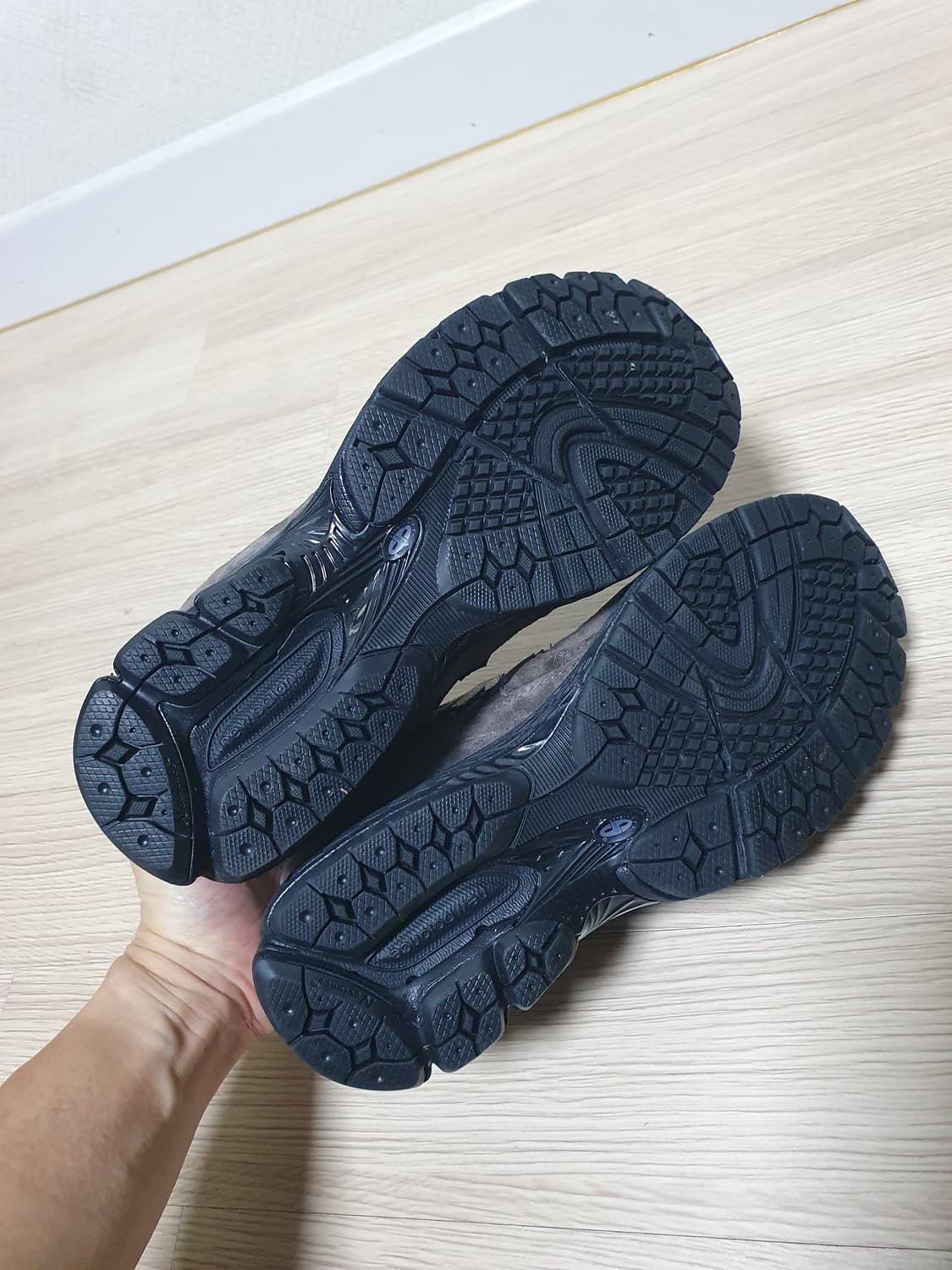 뉴발란스 2002R 브라운 운동화 230 상품이미지7