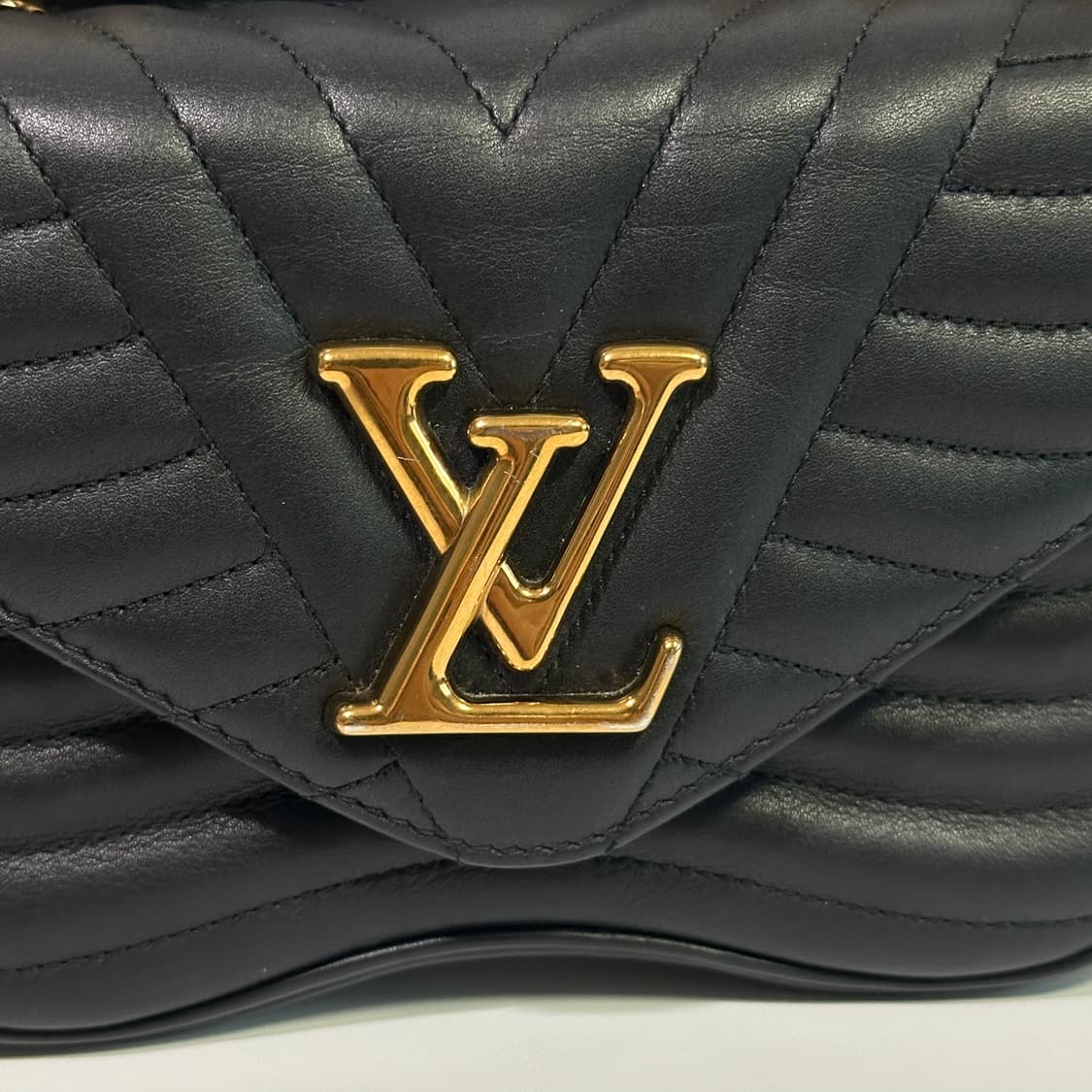 [풀구성] 루이비통 뉴웨이브 멀티포쉐트 체인 크로스백 상품이미지8