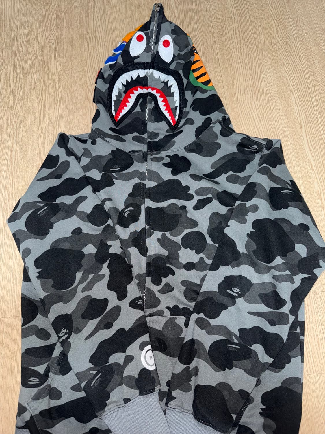 베이프 샤크후드 상품이미지1