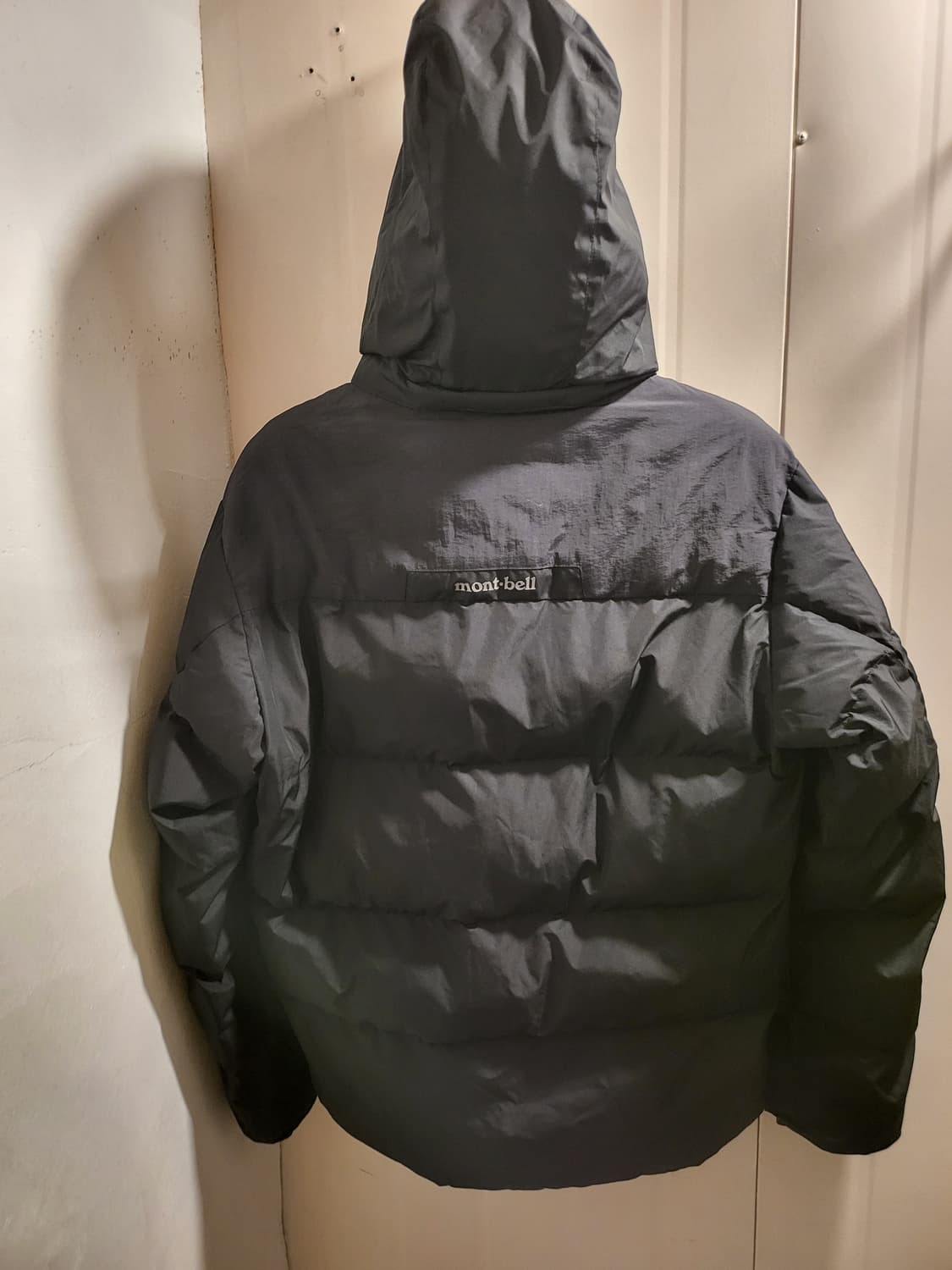 몽벨 블랙 패딩 점퍼 상품이미지2