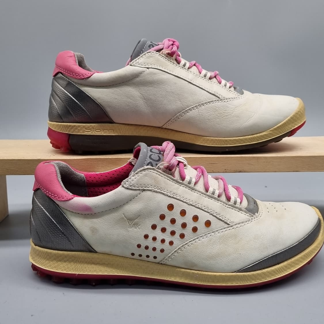 에코 바이옴 여성골프화230 상품이미지1