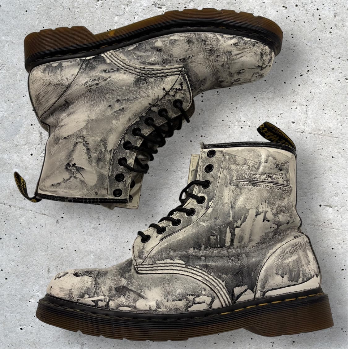 [280] 닥터마틴 1460 8홀 워커 부츠 페인트 워싱 상품이미지1