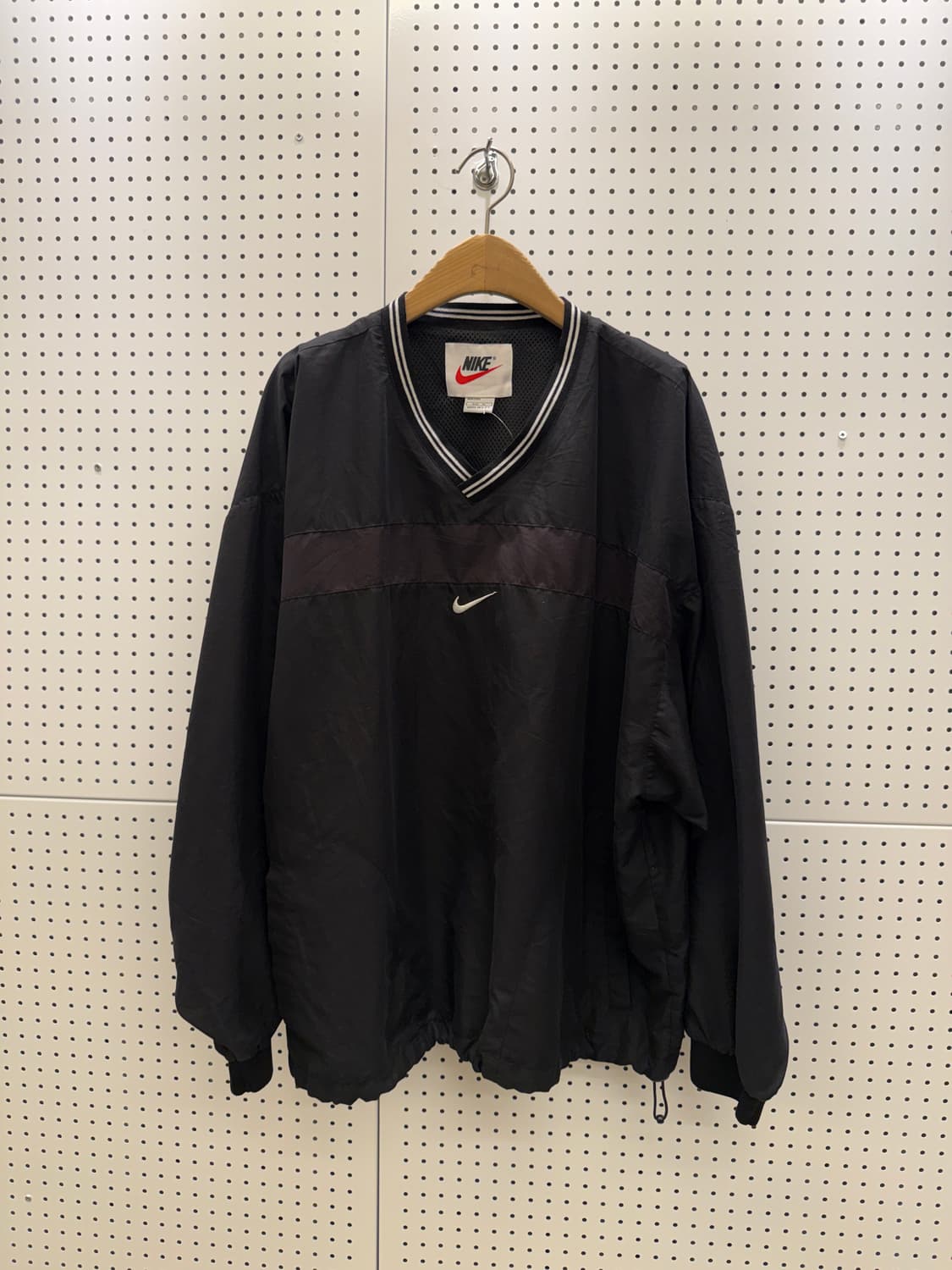 나이키 빈티지 스우시 브이넥 웜업 U1688 상품이미지2