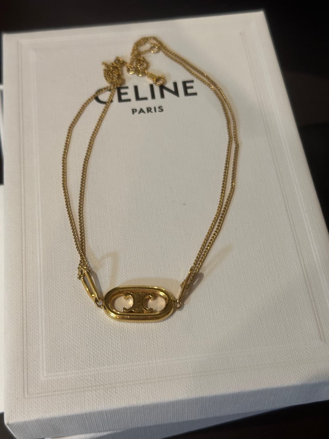 셀린느 목걸이 트리오페 로고 골드  상품이미지3