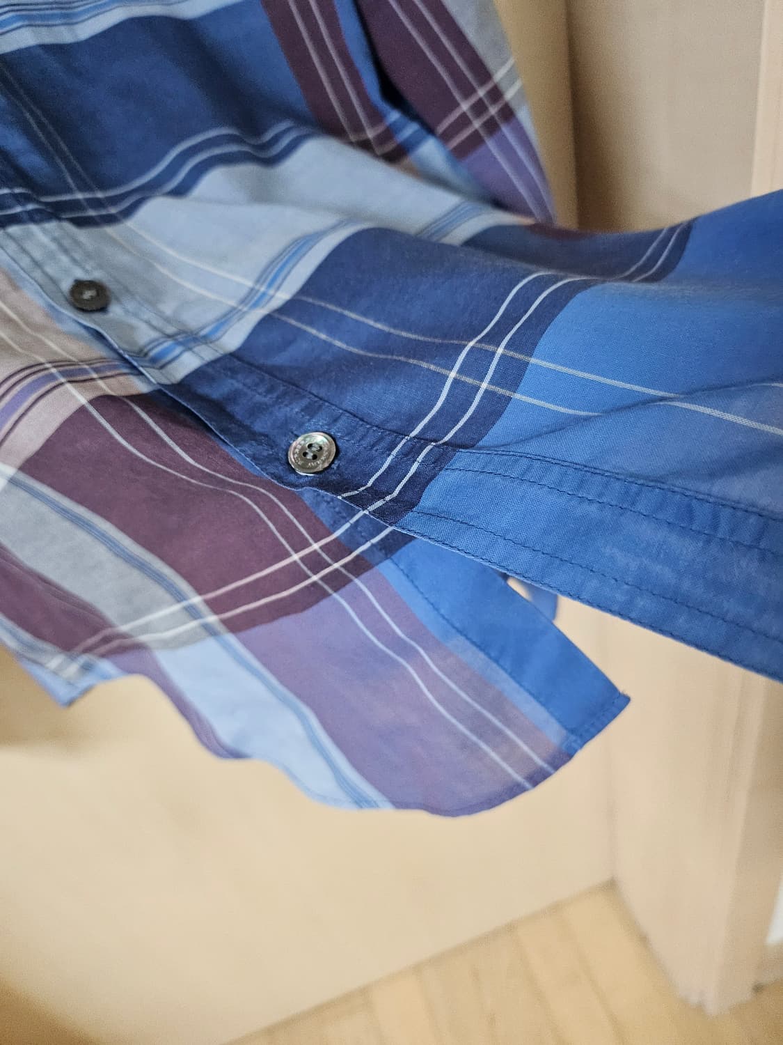 버버리정품 남성티셔츠 100~105 상품이미지3