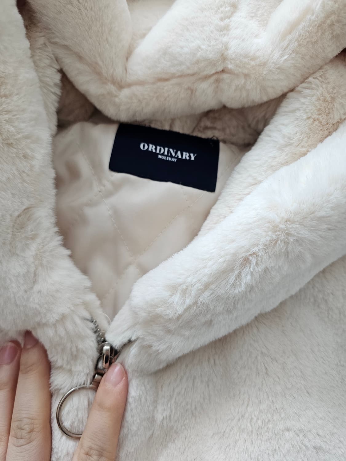 오디네리홀리데이 퍼 후드 자켓 상품이미지2