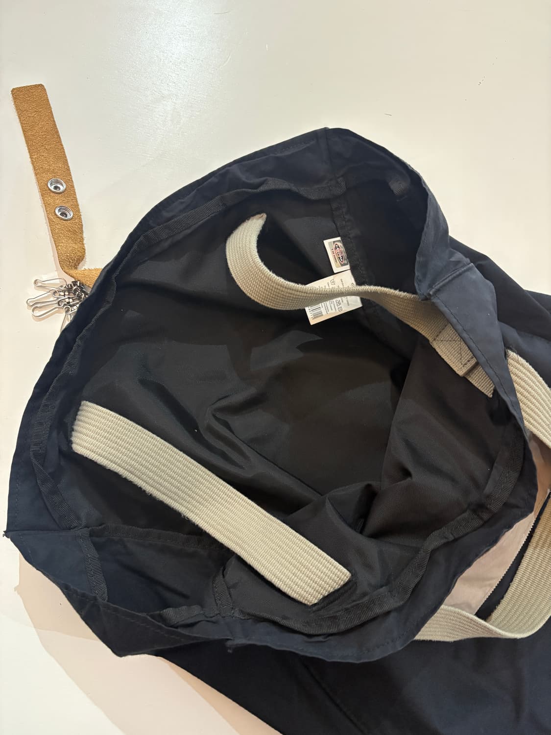 TTF✳️2011FW 크리스반아쉐 x 이스트팩 키링 숄더백 상품이미지8