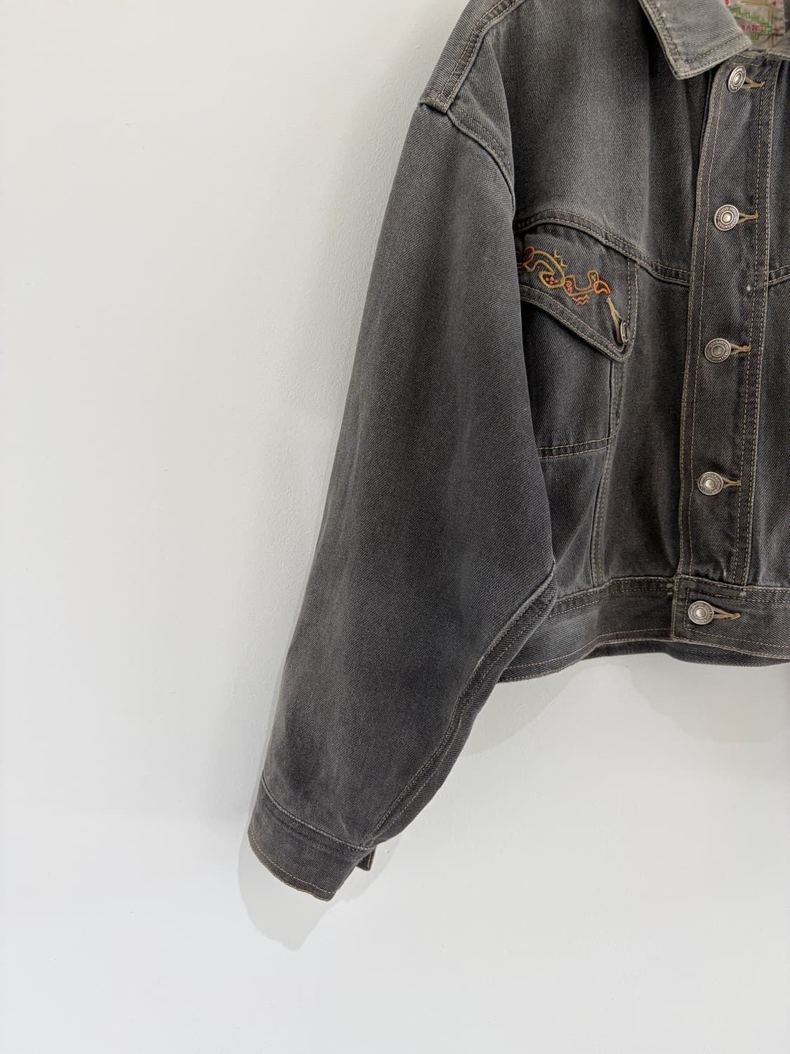 LMITED PARADISE crop denim jacket  상품이미지3