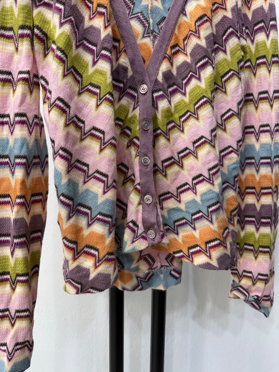 정품) 미쏘니 지그재그 패턴 여성 가디건 42 상품이미지4