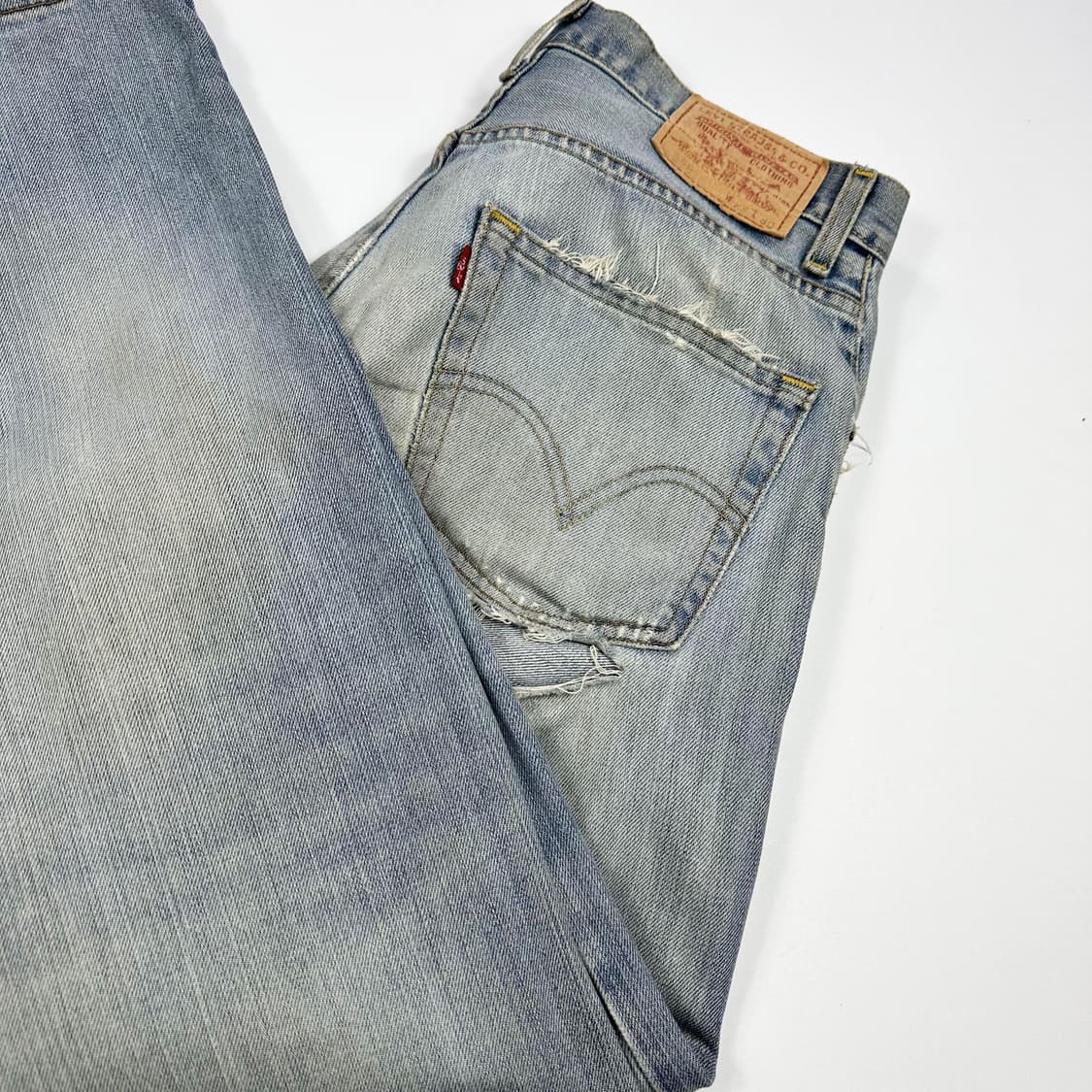 리바이스 569 오리지널 데미지 워싱 데님팬츠 (29인치) 상품이미지1