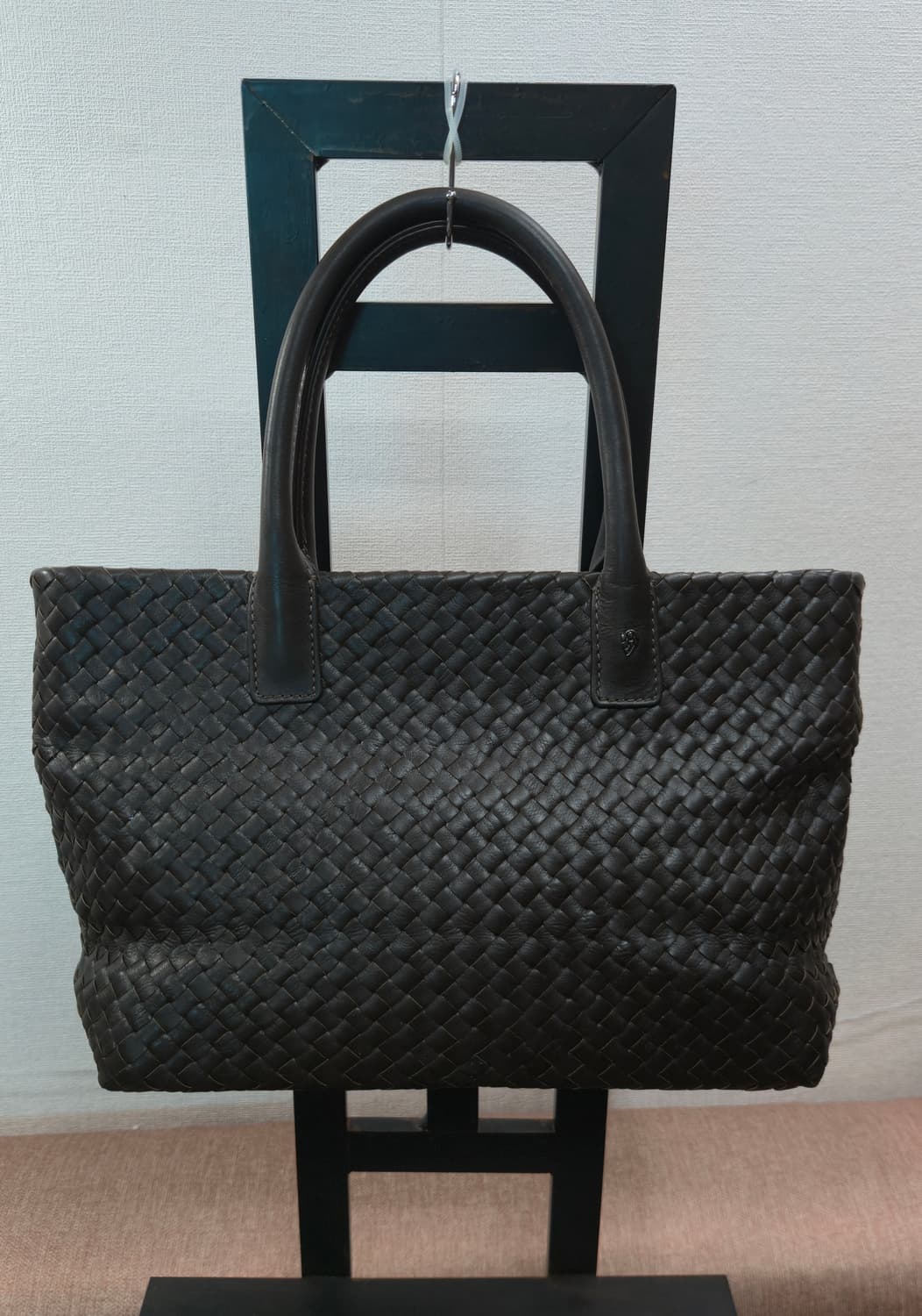 헬렌카민스키 정품 인트레치아토 위빙 레더 토트백 (다크브라운) 상품이미지1