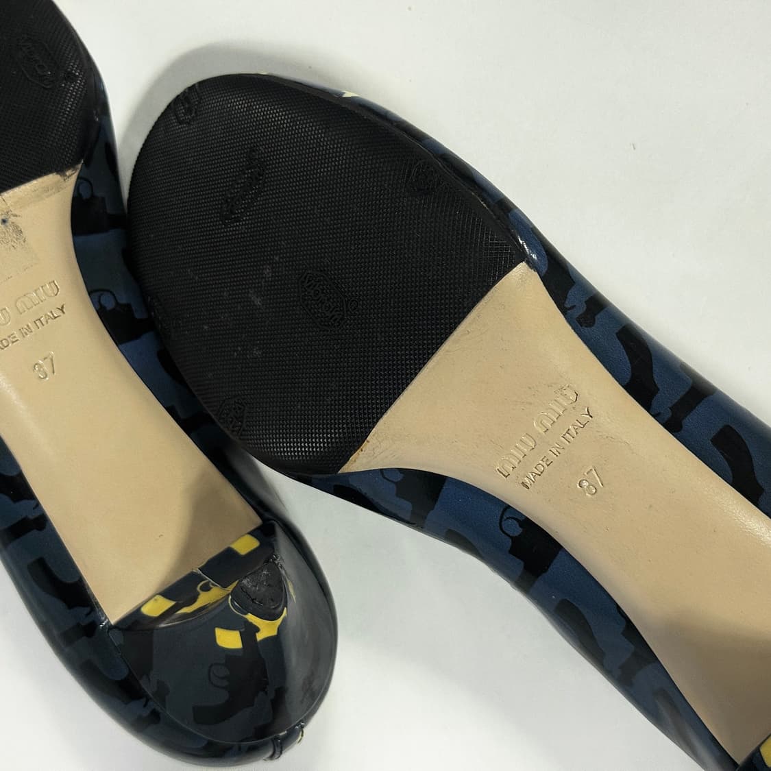 미우미우 프린팅 페이턴트 슈즈 상품이미지5