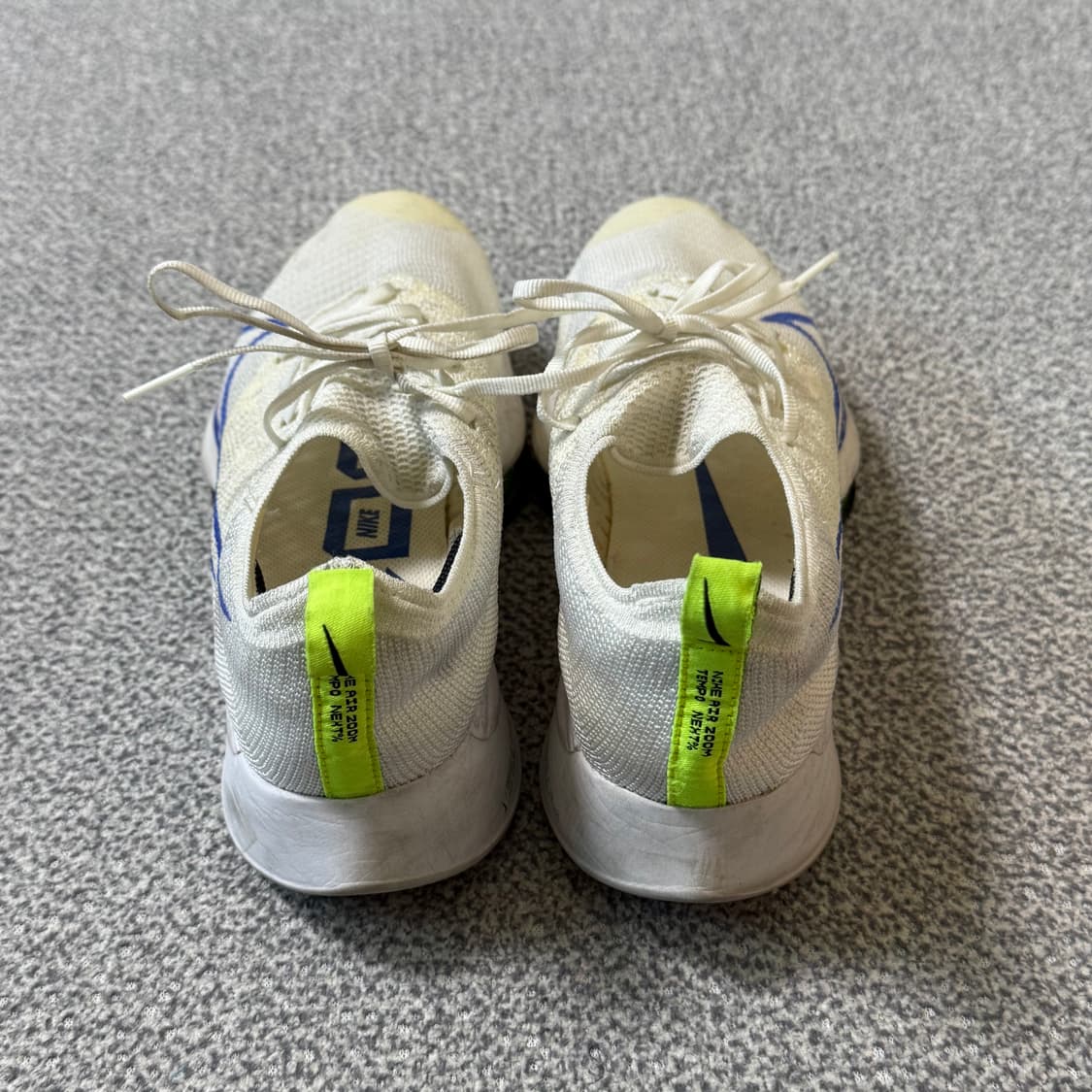 [정가 38만원] 나이키 에어줌 템포 넥스트 퍼센트 러닝화 255 상품이미지3