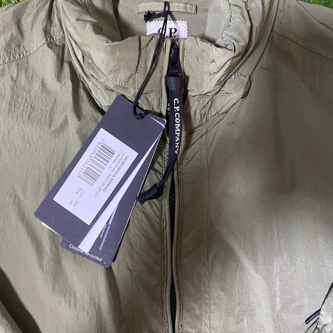 CP컴퍼니 CHROME-R 디터처블 렌즈 후드 자켓 상품이미지4