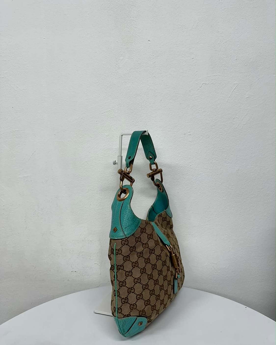 구찌 GG 캔버스 뱀부 호보 숄더 & 토트백 상품이미지2