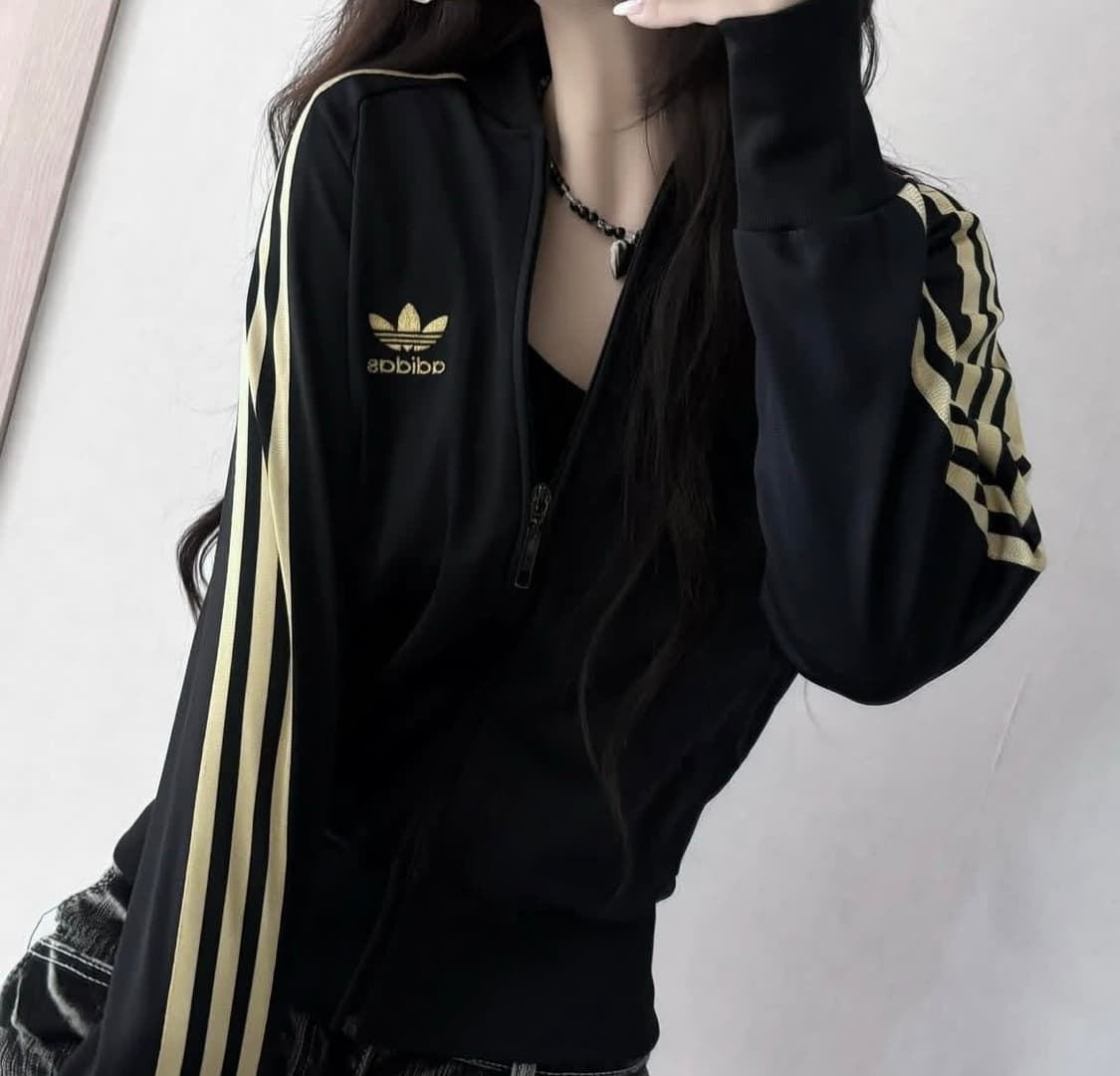 아디다스 희귀져지 블랙골드 (교신가능) 상품이미지1