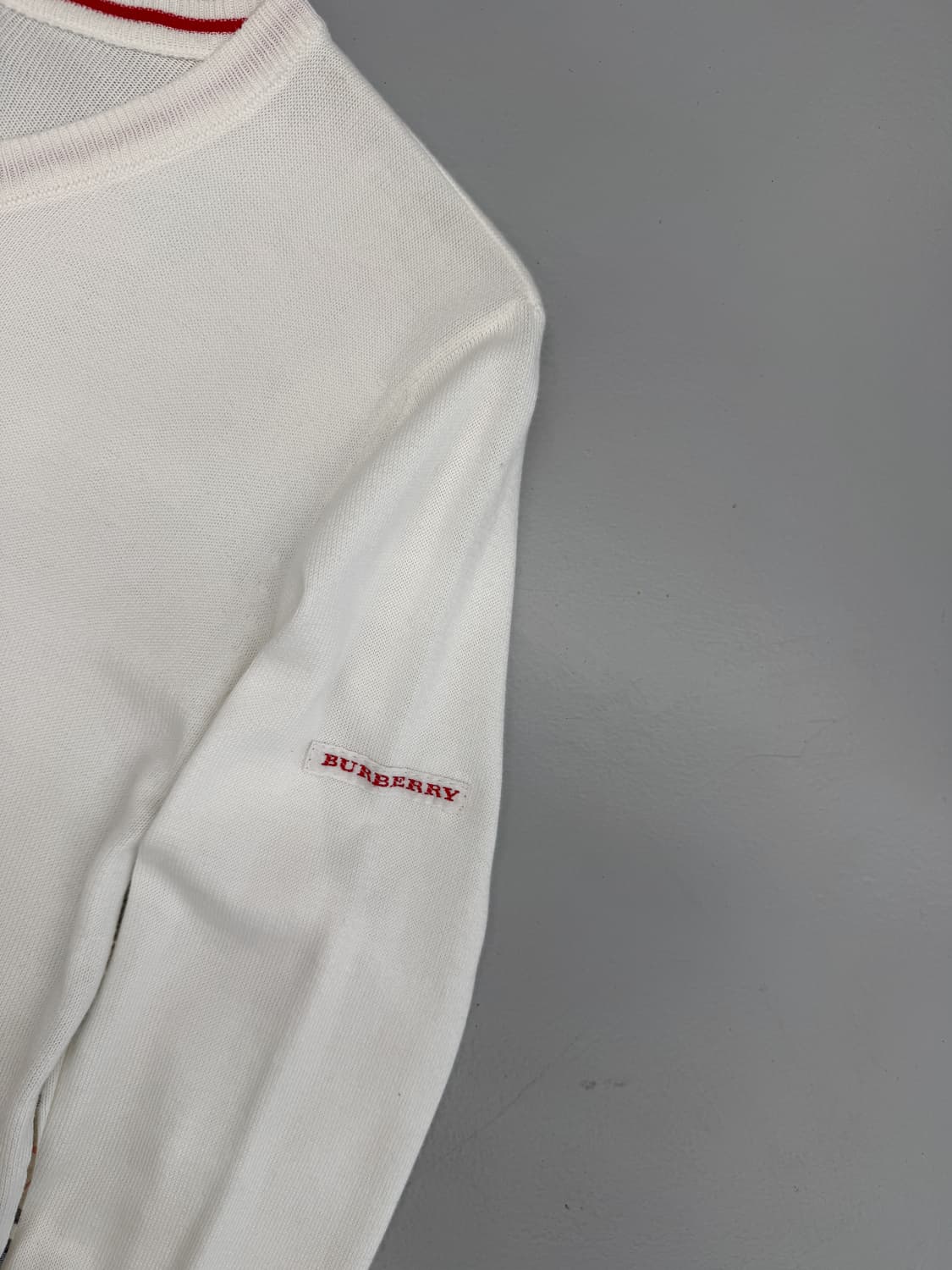 버버리 화이트 U넥 가디건  상품이미지3
