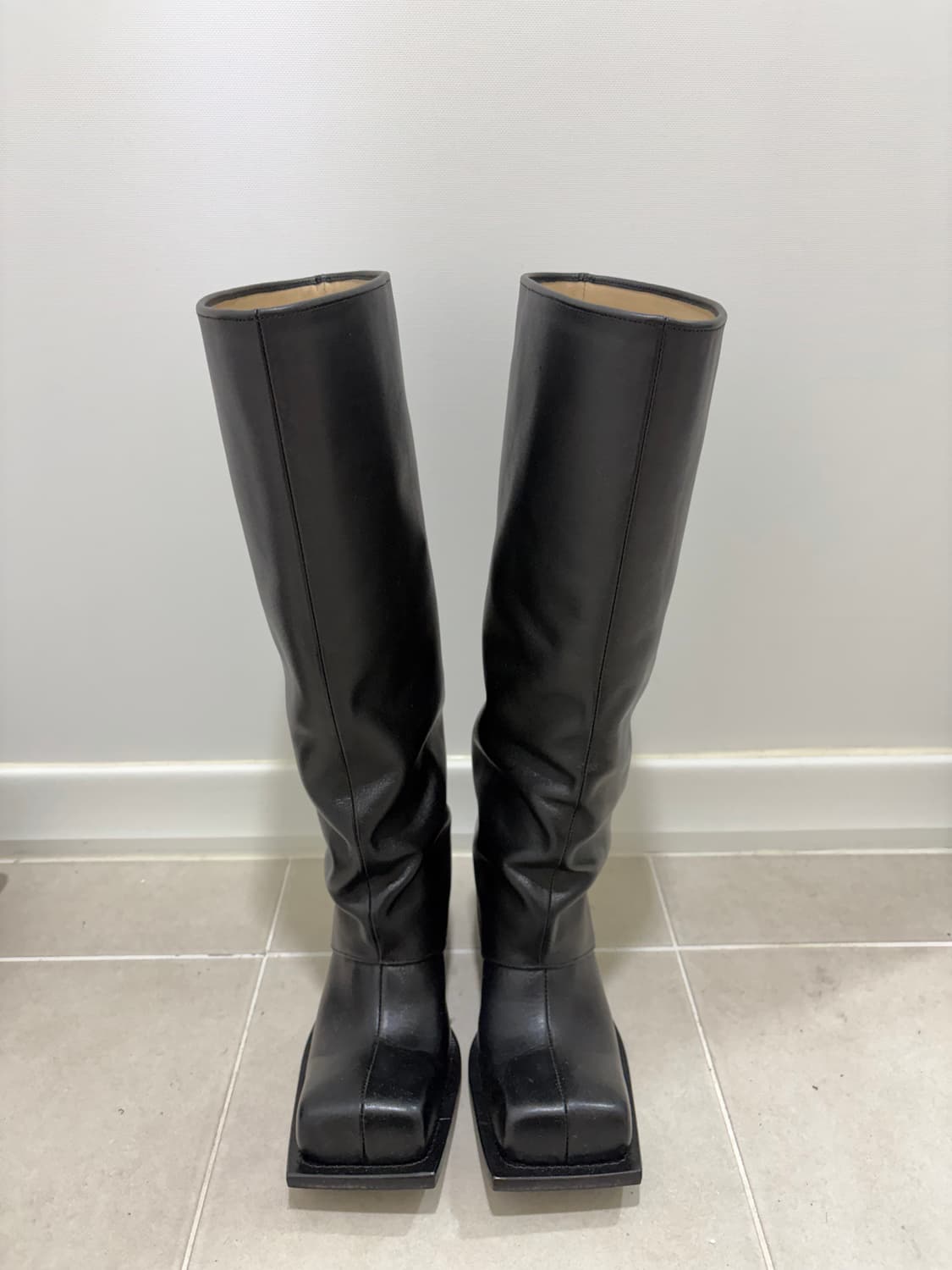 피단 노브루조바 청키힐 부츠 판매(38/250) 상품이미지2