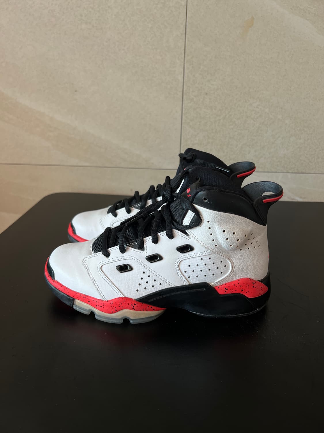 [235mm] 조던 6-17-23 인프라레드 23 (화이트/블랙) 상품이미지5