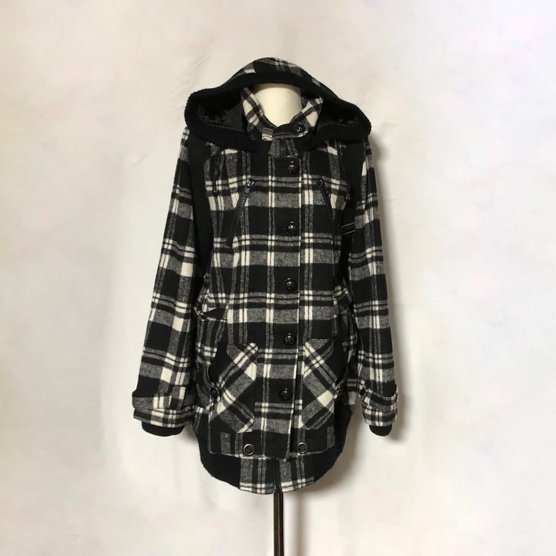 스트라이프 쓰리 포켓 백팩 그레이 상품이미지7