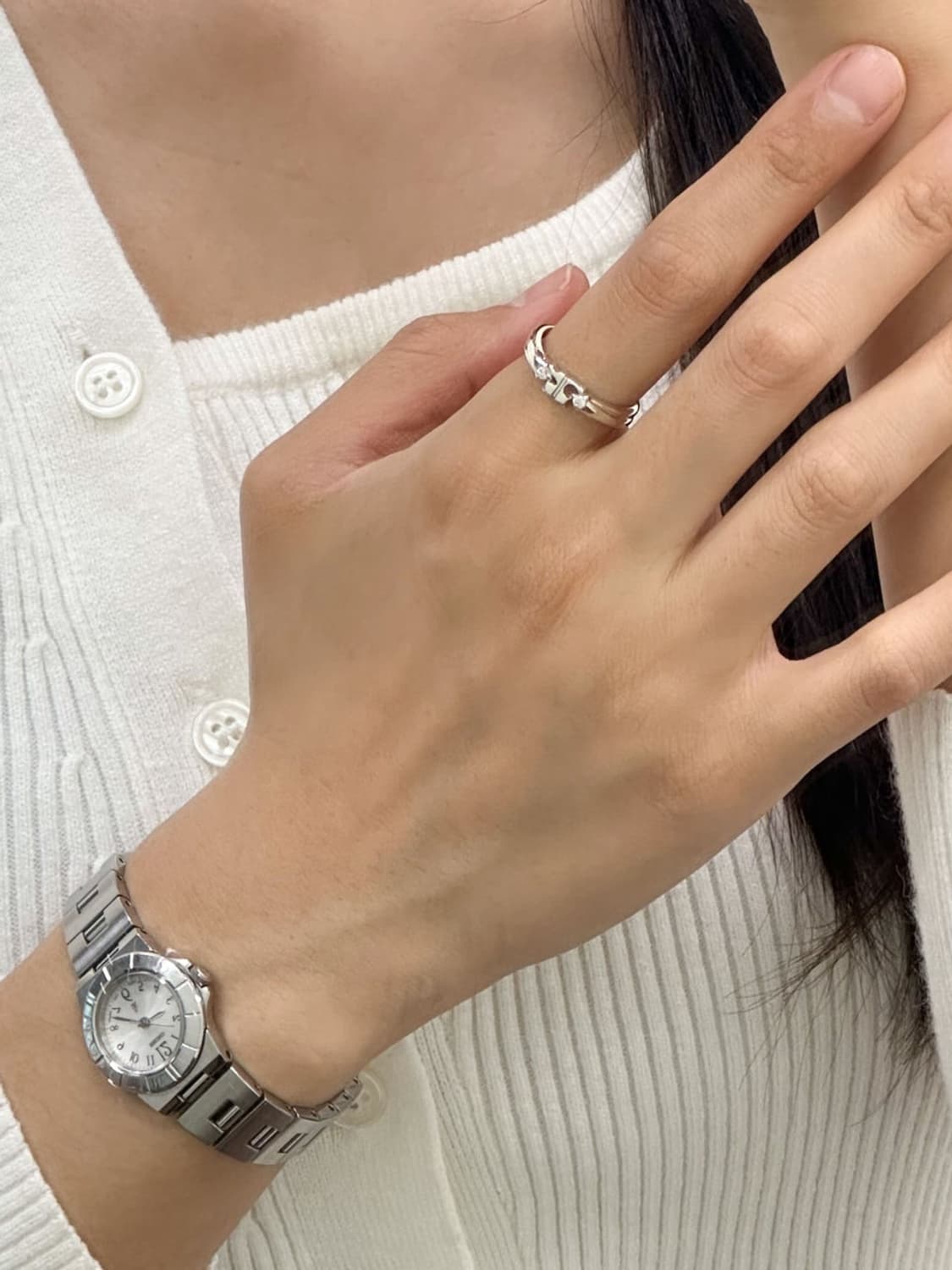 courreges / 꾸레쥬 화이트 큐빅 로고 실버 925 반지 상품이미지9